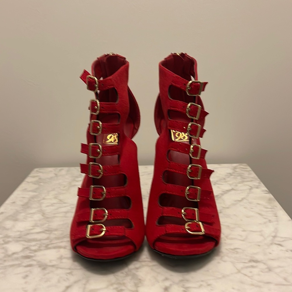 SpeedLimit98 Red Buckle Heel